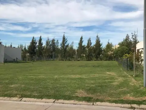 Terreno en Venta en San Sebastian, USD 240.000