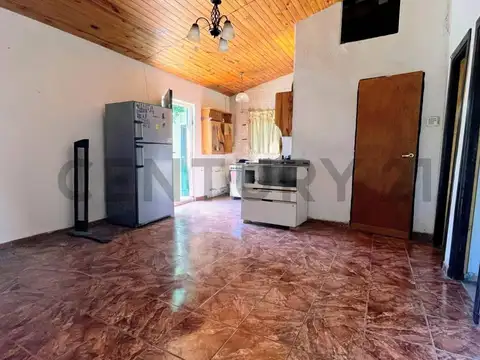 Casa 4 ambientes con 1 baño