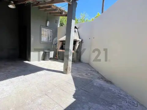 ALQUILER CASA CON DOBLE LOTE OPCIÓN A COMPRA PERMUTA FINANCIA