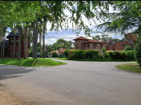 Lote en venta Country Club Privado Loma Verde-Amenities- Seguridad- Deportes-Financiacion.