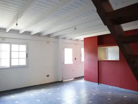 Casa 2 ambientes con 1 baño