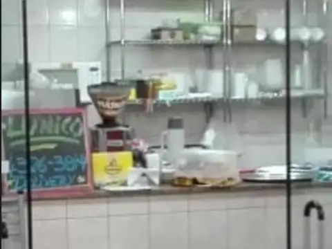 VENTA-LOCAL-MICROCENTRO-GALERIA-CON RENTA -BAR