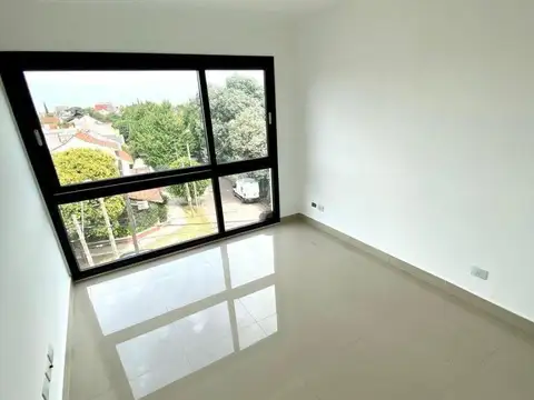 Departamentos dos ambientes de categoría, con cochera y parrrilla, en alquiler en Complejo Vilanova