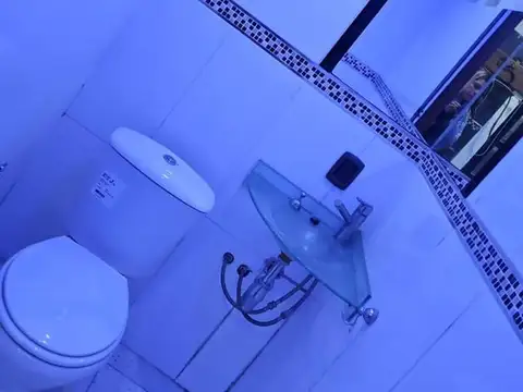 Casa 2 ambientes con 1 baño
