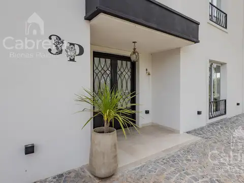 Casa en Venta en Countries y Barrios Cerrados en La Plata, USD 310.000