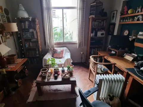 Corrientes 1900 , Piso 1