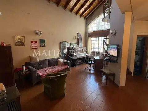 Casa 4 ambientes con 4 baños