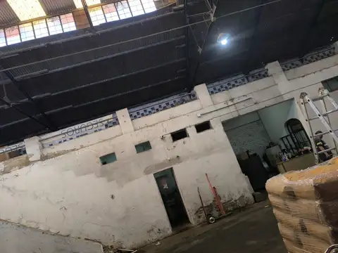Galpon en Alquiler 50  mts Fondo