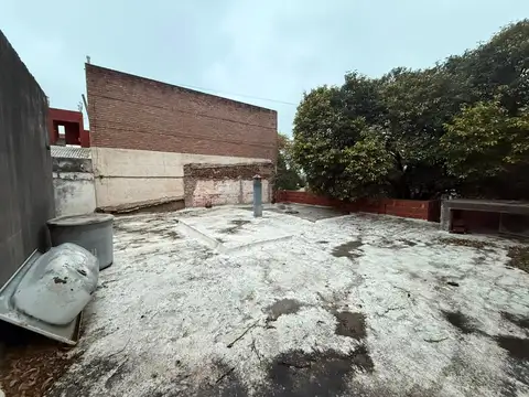 Casa 24 ambientes con 5 baños