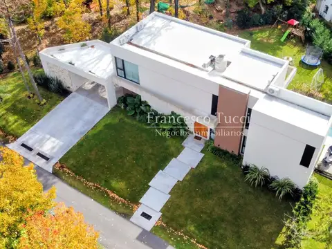 Casa en Venta al Oeste