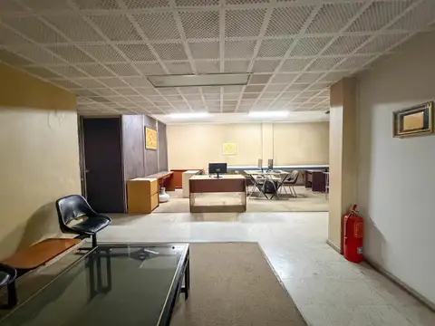 Oficina en Venta 49 años