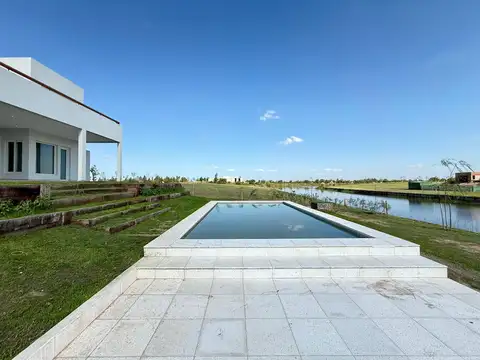 Casa en Alquiler A Estrenar