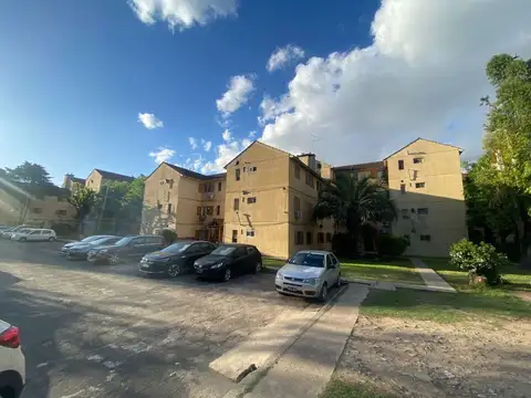 VENTA DPTO 3 AMB BARRIO SEMICERRADO CON AREA VERDE