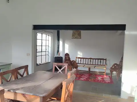 Casa en el centro de La Cumbre hermoso jardin