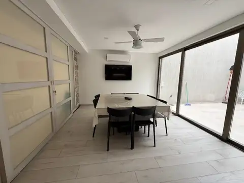 Casa en Venta en Barrio Naón, USD 650.000