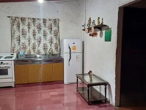 Casa 3 ambientes con 2 baños