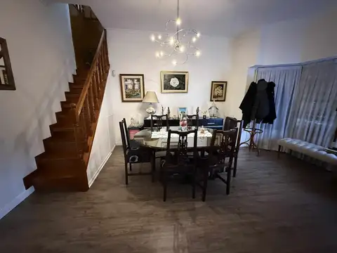 Venta de Chalet en Villa Luzuriaga