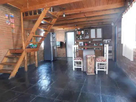 Casa 3 ambientes con 1 baño