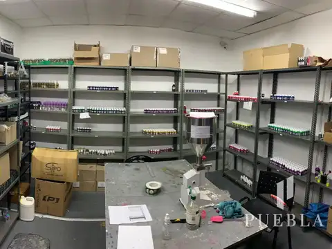 Venta de Galpon con Oficinas - Villa Soldati