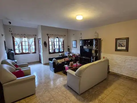 Zona Grand Bourg - Ricardo Durand 800