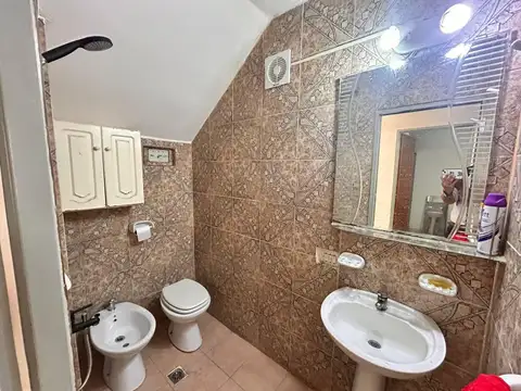 Depto Tipo Casa en Alquiler en Santos Lugares, $ 1.000.000