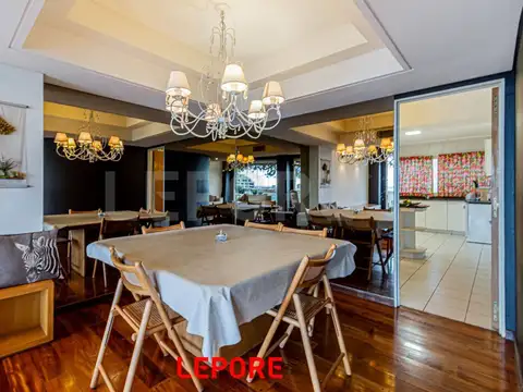 Departamento 4 ambientes con 4 baños