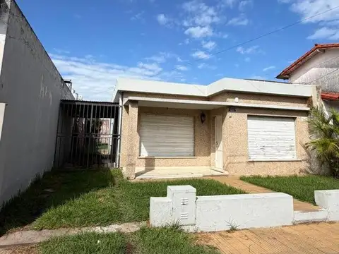 VENTA - CASA EN EXCELENTE UBICACION - MAXIMO MILLAN 487 - San Pedro (Bs.As)