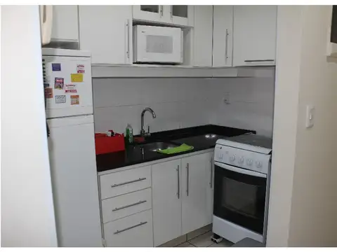 Departamento 1 ambiente con 1 baño