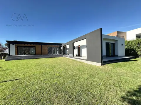 Casa en alquiler en Arenas del Sur
