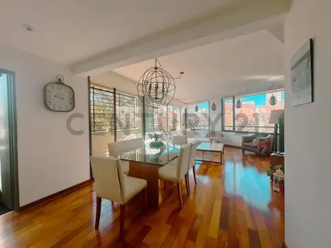Departamento 5 ambientes con 2 baños