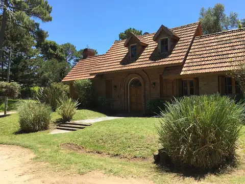 Casa en Venta de 5 dormitorios