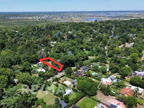 Terreno en Venta en Barrio el Cazador, USD 80.000
