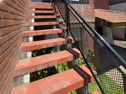 Depto Tipo Casa en Alquiler en Merlo, $ 560.000