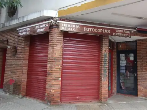 LOCAL EN ALQUILER EN ESQUINA
