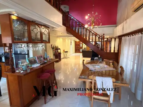 Casa en Venta en Luis Guillon, USD 230.000