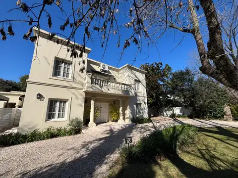 Casa en Venta de 4 dormitorios