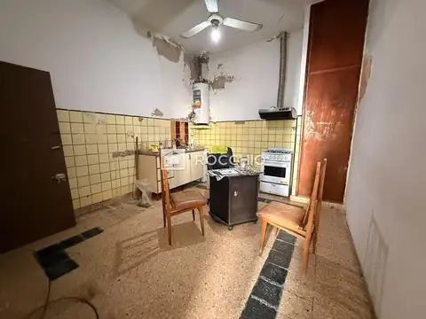 Casa 7 ambientes con 4 baños