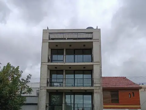 Exc. depto. apto prof. - balcón - calidad constructiva - bajo mantenimiento