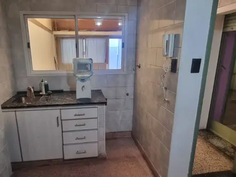 Casa 2 ambientes con 1 baño