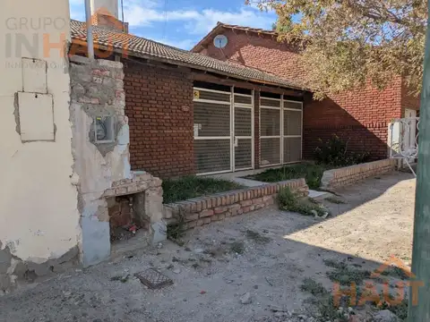 Casa Alem y Alvarez Thomas  al 500