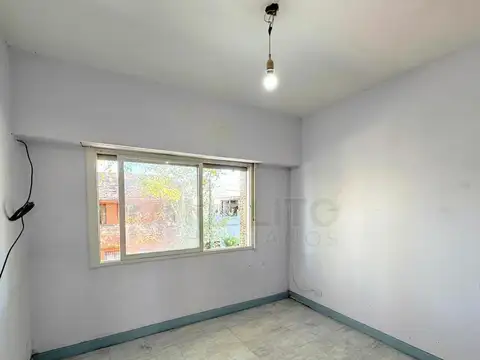 Depto Tipo Casa en Alquiler en Liniers, $ 850.000