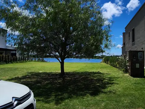 Terreno en Venta de 831,0 m2