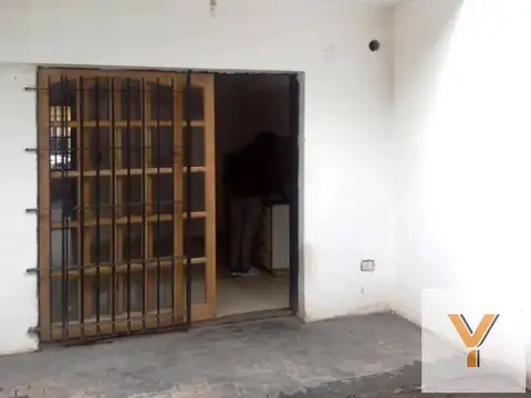 Triplex en venta - 3 Dormitorios 2 Baños - Martín Coronado