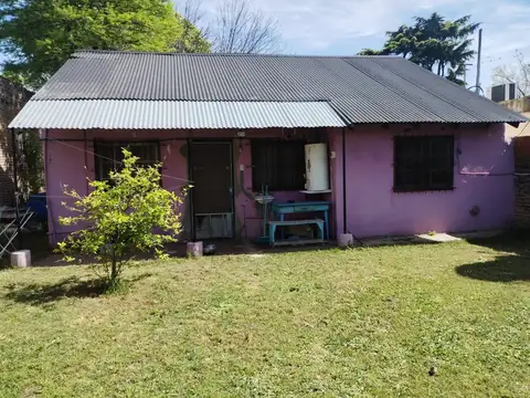 Casa  3 amb. jardin Malvinas Argentinas