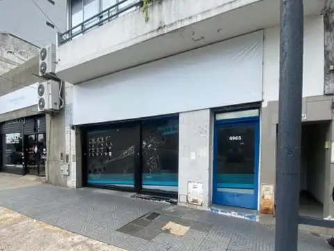 Avenida Doctor Ricardo Balbín 4900, Piso 0