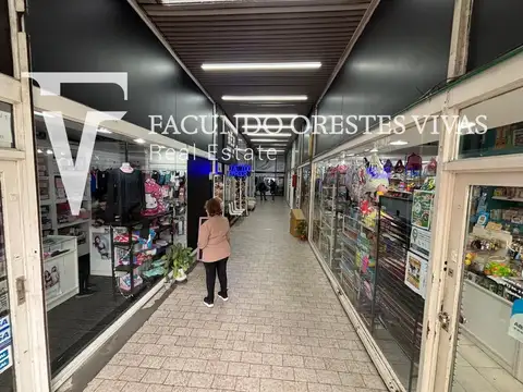 VENTA-LOCAL-DOBLE ALTURA-HABILITADO-VILLA LURO-