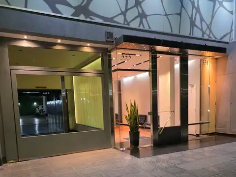 Hermoso Piso al Frente con patio de 50 mts y 2 cocheras