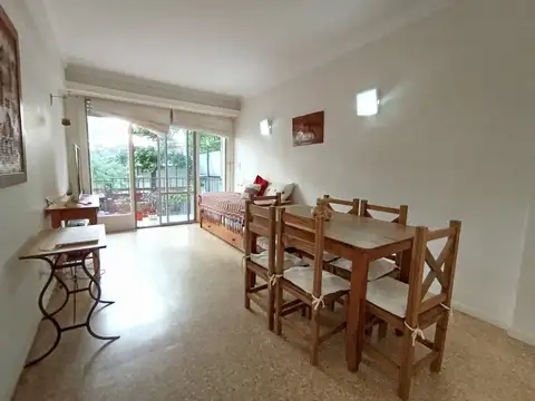 En Venta - Departamento 2 ambientes c/dependencia - Plaza Colon