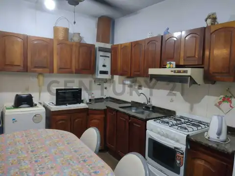 Oficina 3 ambientes con 1 baño