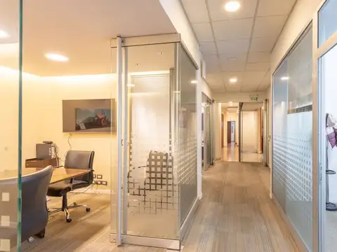 Oficina en Venta Seguridad Cocheras Excelente AAA